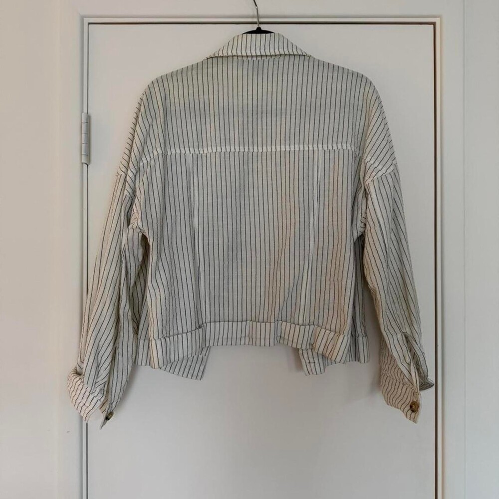 Women's White and Cream Jacket - Picture 8 of 8